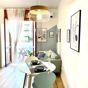  Appartement Monolocale Con Terrazzo Alle Porte Di Milano Italie