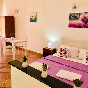 carlottashome.sicilyhotelsitaly.net/